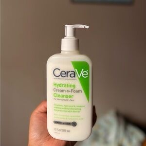 Cerave  Cream-to-Foam Cleanser - White and Green